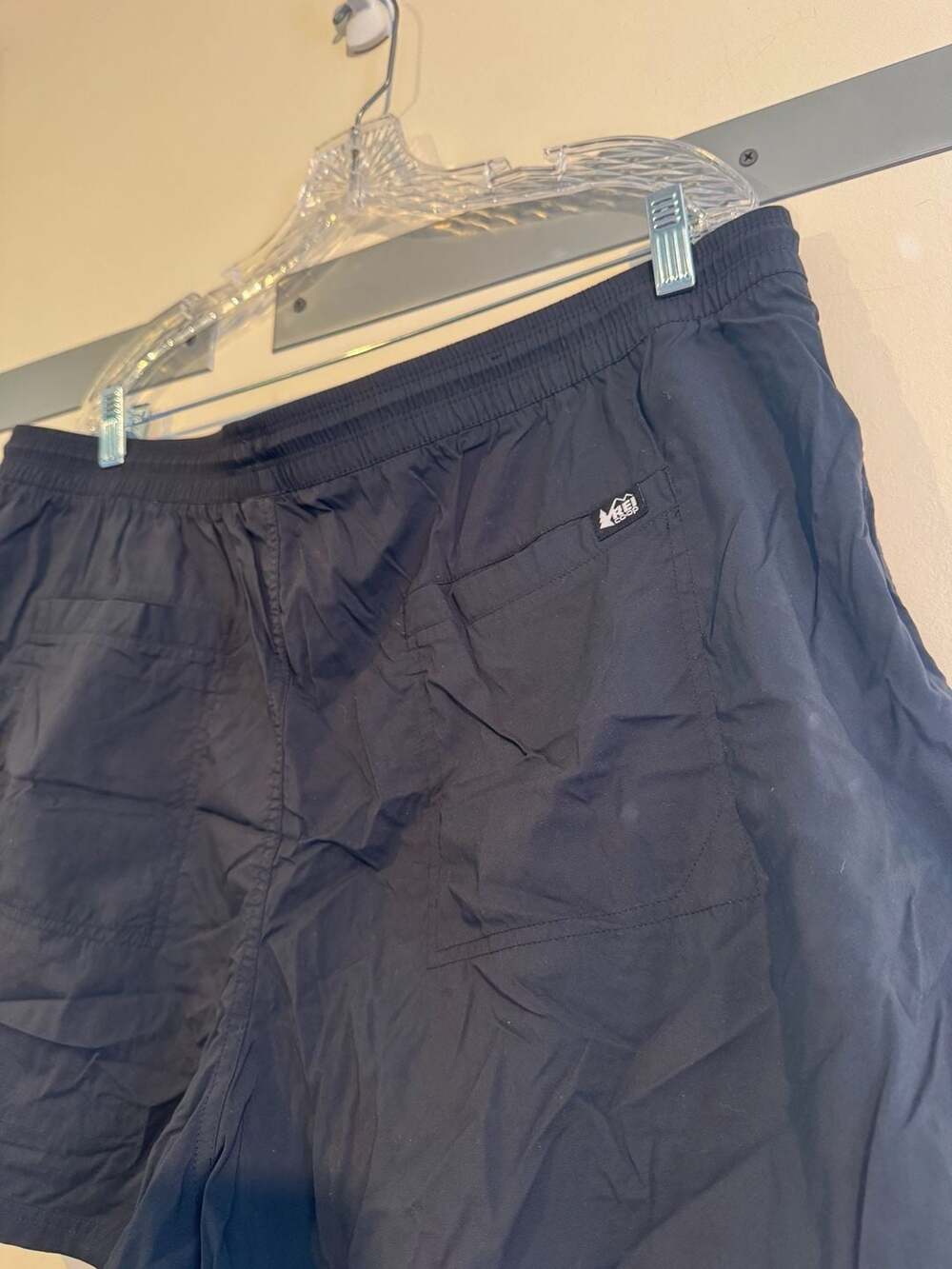 REI Co-op Trailmade Shorts Women's 2X Large Black Nylon Cargo Hiking Shorts - Picture 3 of 7